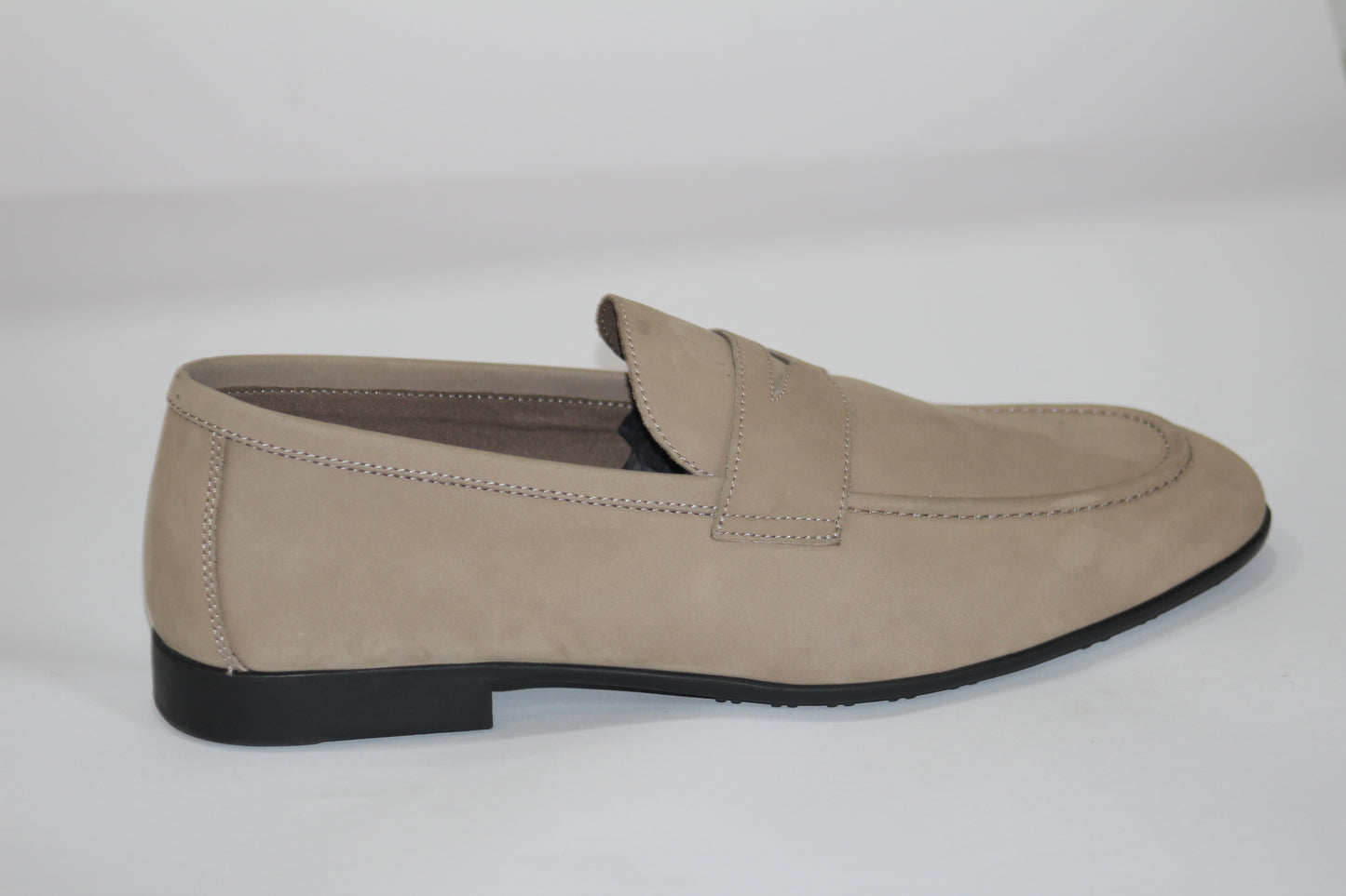 Lark & Finch Leather Loafers Cream Black sole
