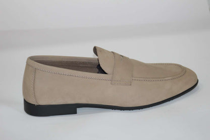 Lark & Finch Leather Loafers Cream Black sole